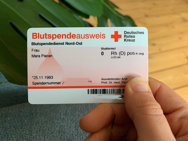 Blutspendeausweis vom Deutschen Roten Kreuz