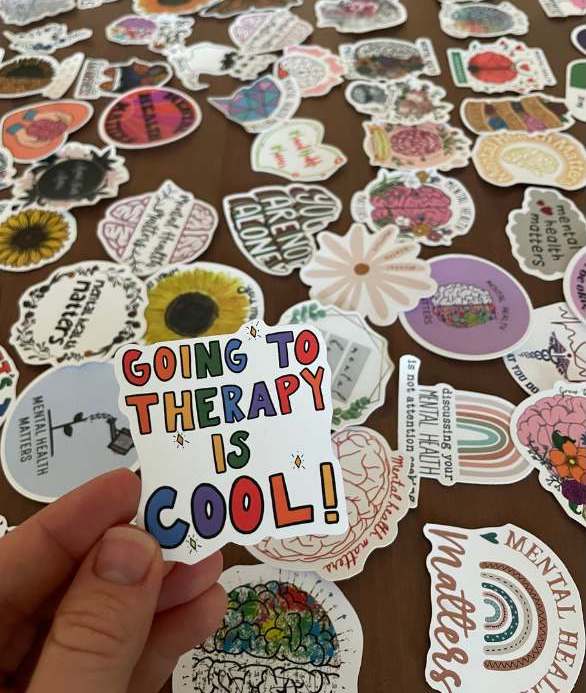 Geschenkidee für Psychologen und Psychotherapeutinnen: Sticker "Going to Therapy is cool!"